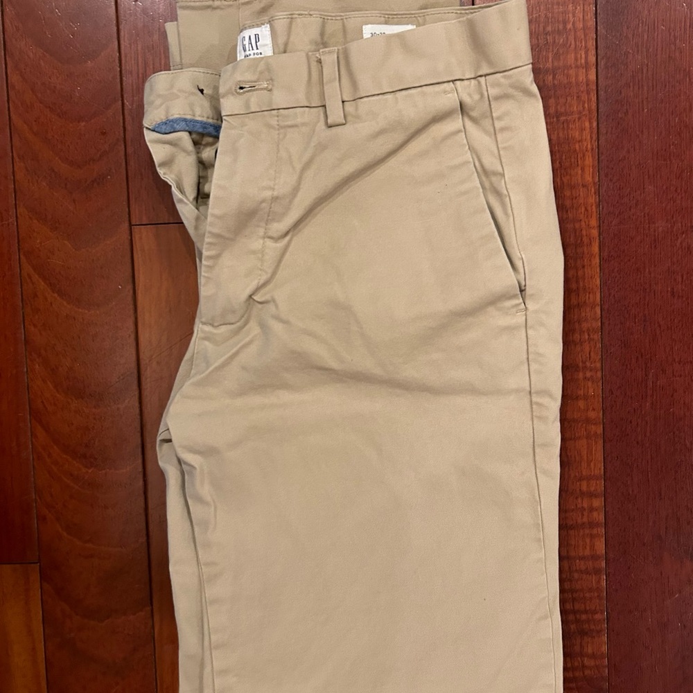 Gap khaki pants